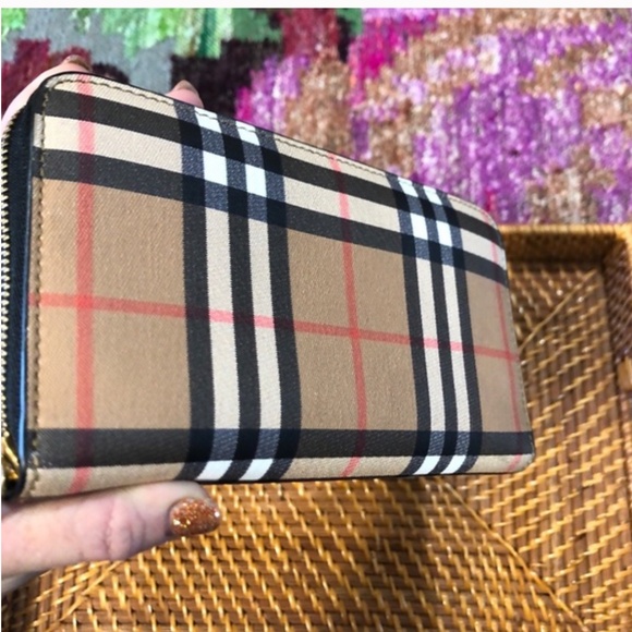 Burberry Wallet New With Tags - Picture 5 of 8
